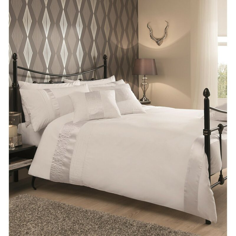 11082088 caprice duvet set single white 1 3