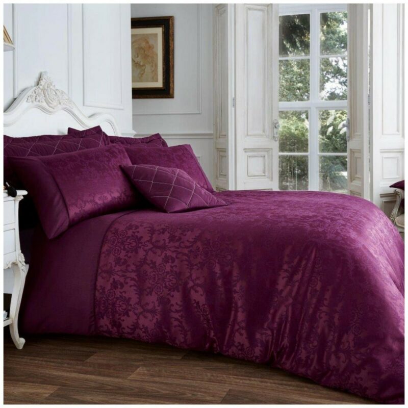 11111139 vincenza jacquard duvet set single aubergine 1 1