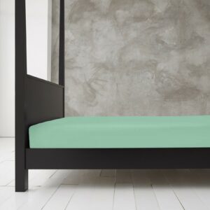 11143451 new diamond fitted sheet 4ft peppermint 1 1