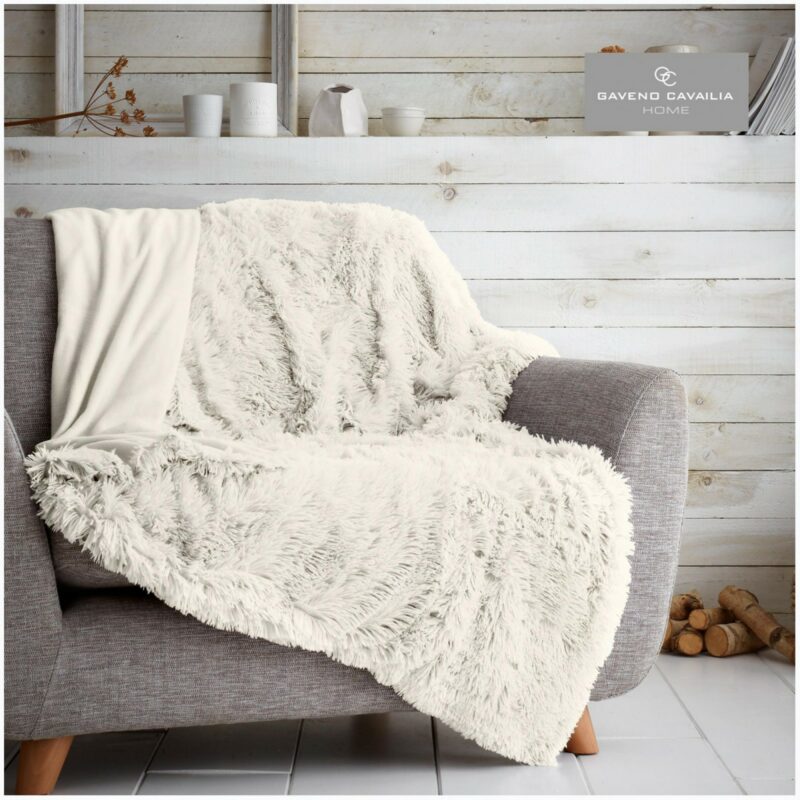 11163312 hugg snug throw 150x200 cream 1 2