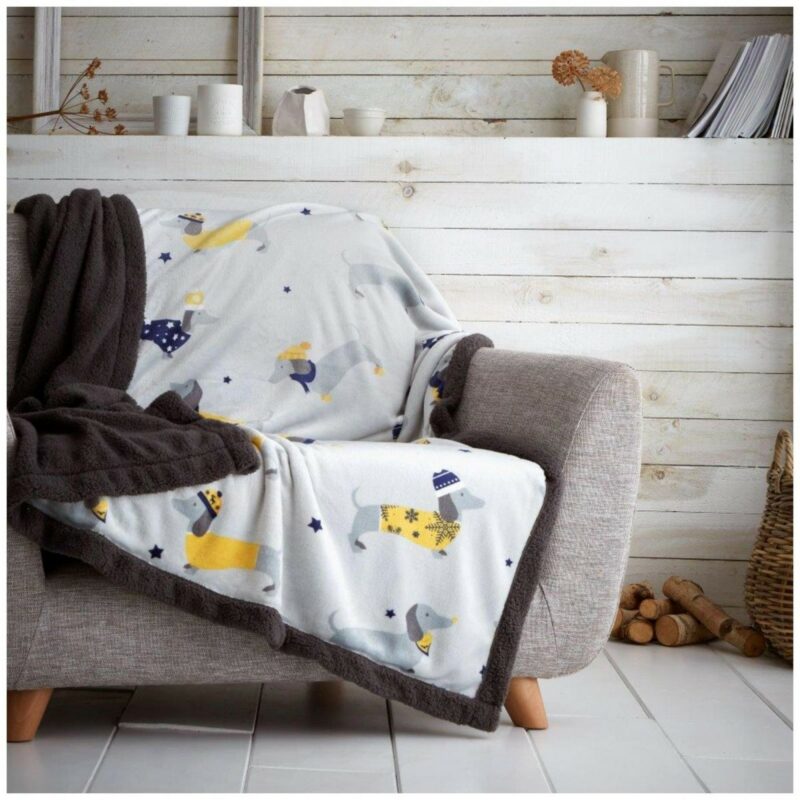 11366096 teddy collection throw dachsund 200x240 grey 1 2
