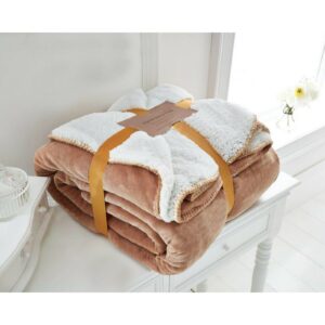 12090762 flannel sherpa throw 200x240 gold 1 2