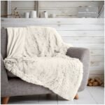 Hug & Snug Throw - Image 3