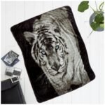 White Tiger Throw - Image 2