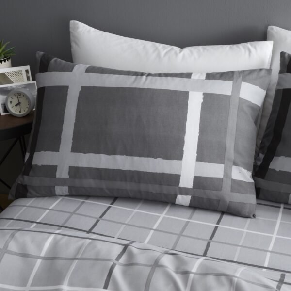 Happy Daze Stripe Duvet Set  - Image 6