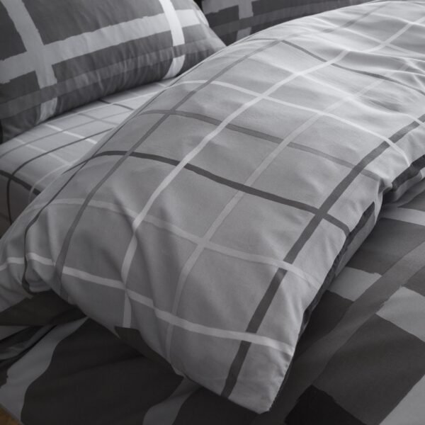 Happy Daze Stripe Duvet Set  - Image 3