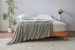 Luxury Cooling Blanket - Image 5