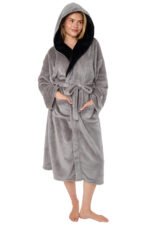 Flannel Hooded Bathrobe - Image 3