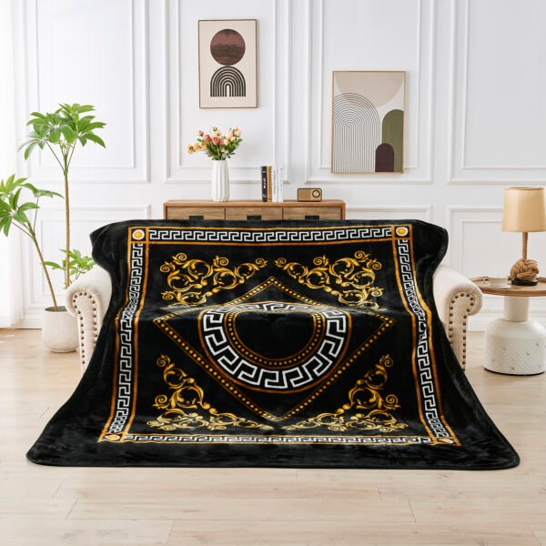 Luxury Geometric Fleece Throw - Black
