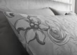 Damask Floral Duvet Cover Set - Grey - Image 4