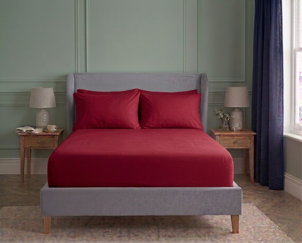 Soft Plain Dyed Percale Fitted Sheet - Red