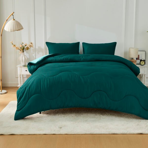 Coverless Duvet 10.5 Tog Quilt - Green/Dark Green