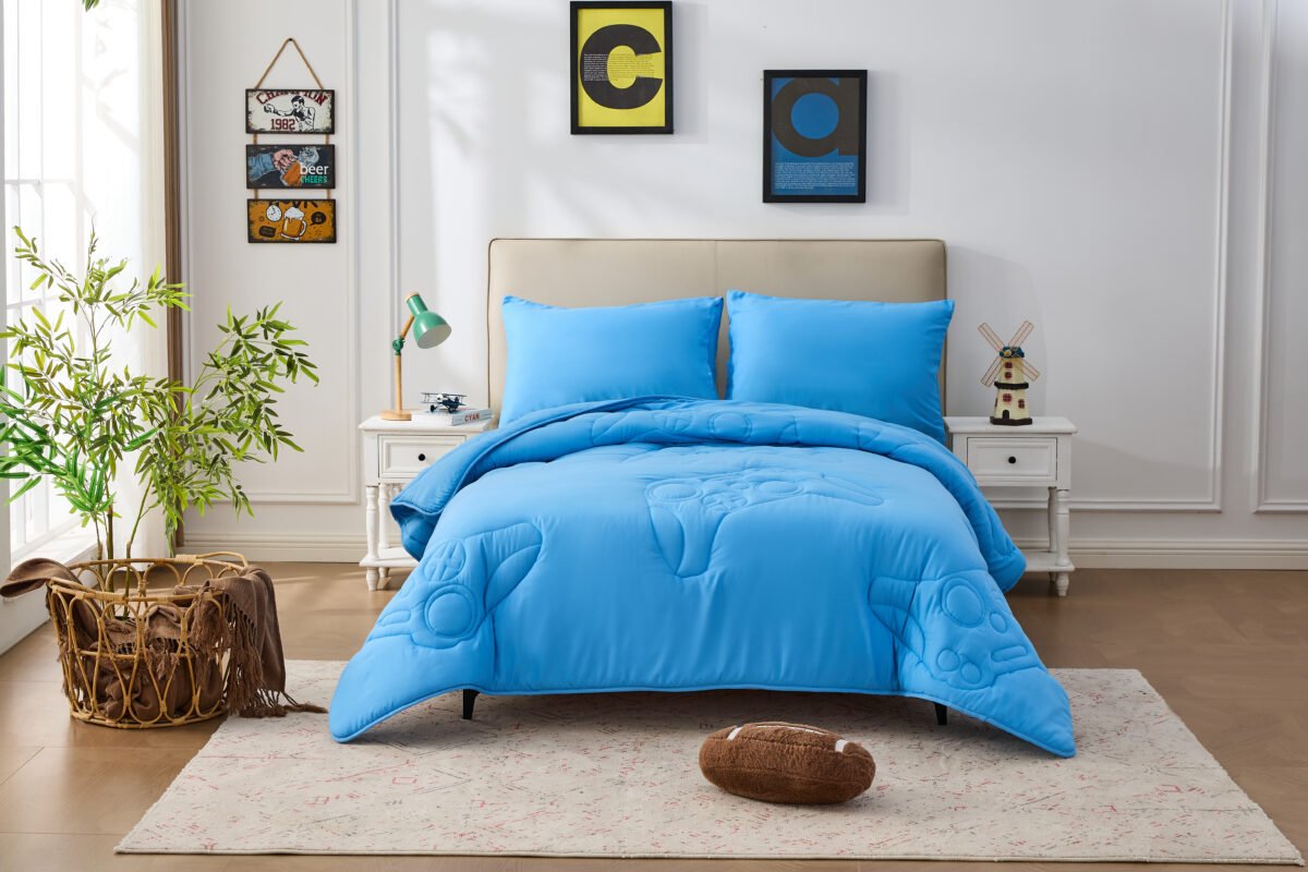 10.5 Tog Duvet Coverless Quilt - Gamer Blue