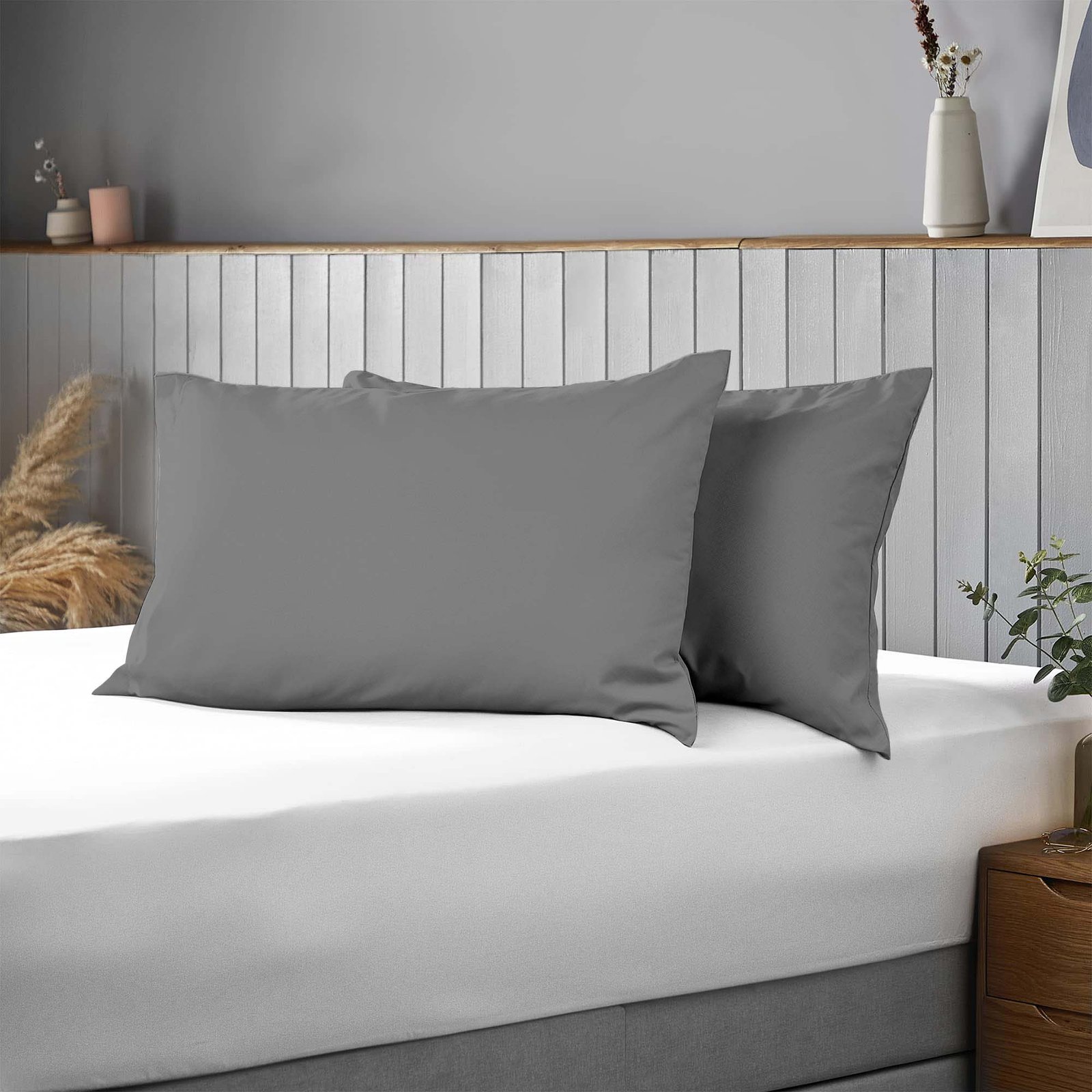 01 200 TC Egyptian Cotton Pillow Cases - Grey - Image 1
