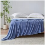 Soft Cooling Blanket Lightweight Throw for Summer - Blue - Image 2