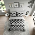 Geometric Triangle Duvet Cover Set - Grey