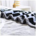 Sherpa Fleece Cosy Weighted Blanket 4Kg - Image 5