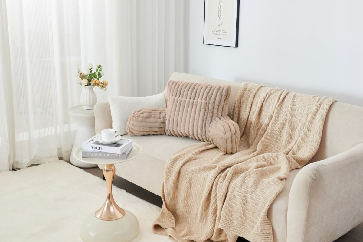Cosy Heated Ribbed Cuddle Cushion with Armrest Support – Beige