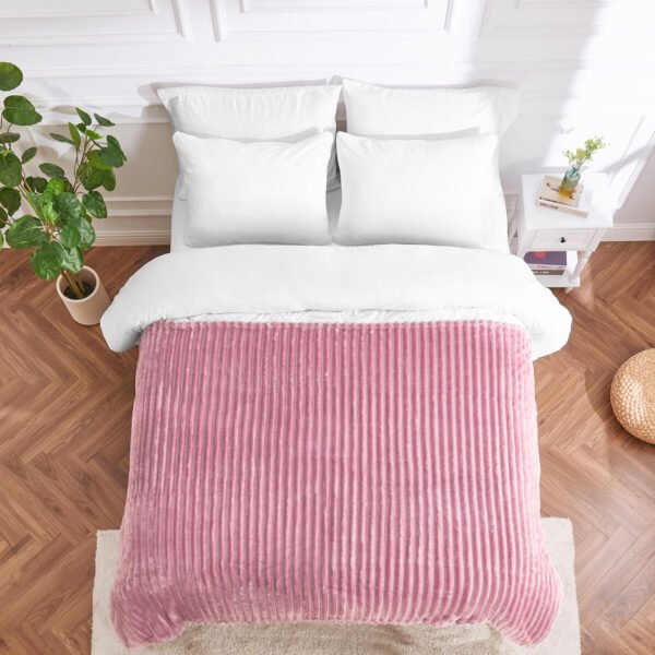 Luxury Ribbed Fleece Throw - Blush Pink