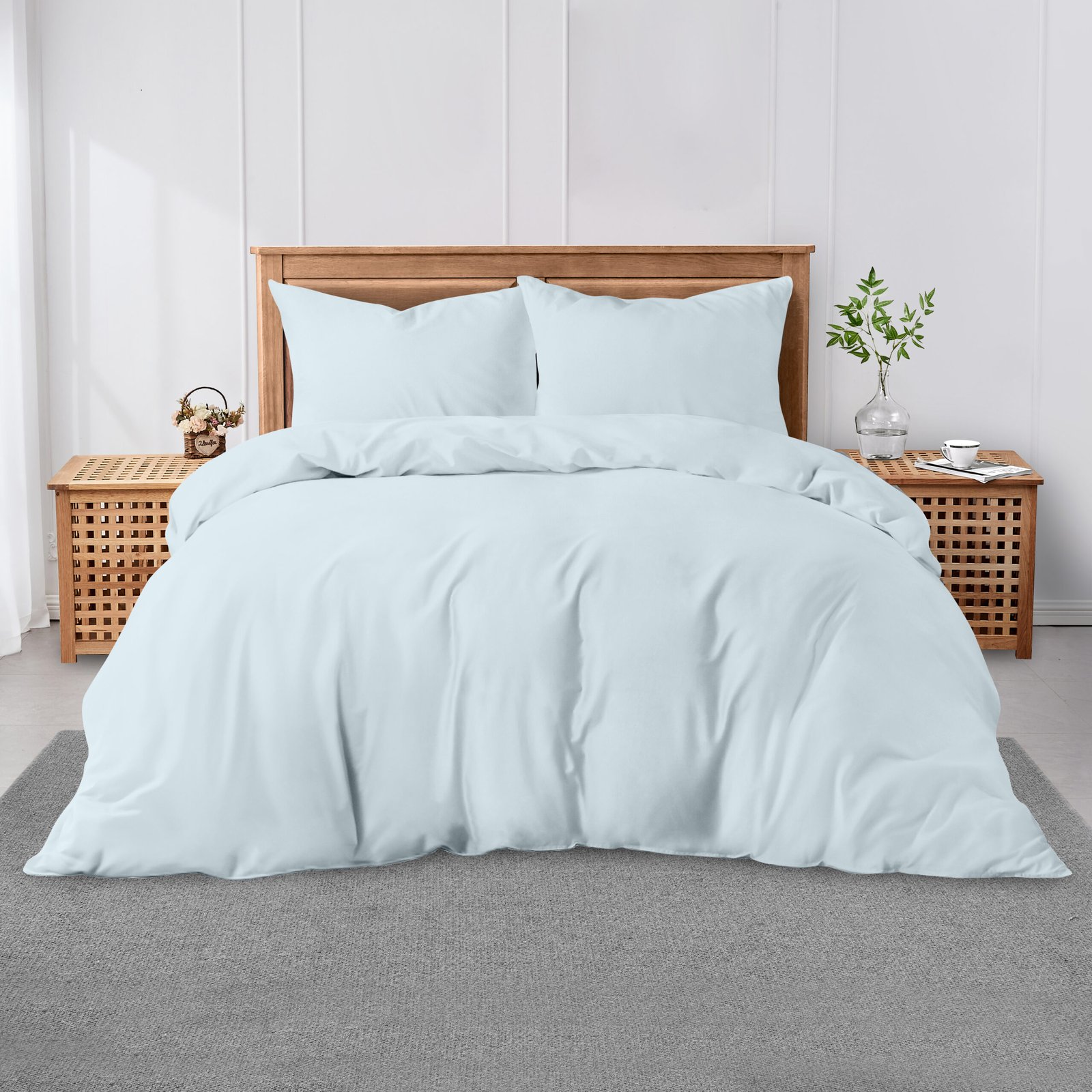 Bed,With,Four,Pillows,,Duvet,And,White,Bed,Linen,Isolated/ Luxury Plain Soft Duvet Cover Set - Sky Blue