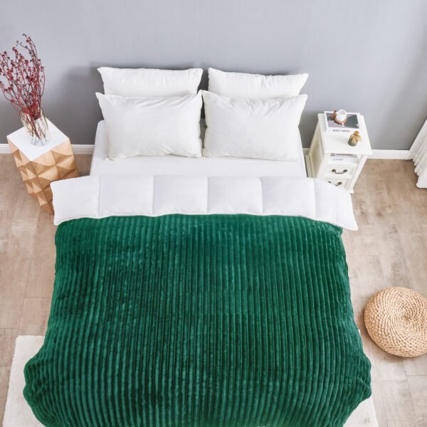 Luxury Ribbed Fleece Throw - Dark Green
