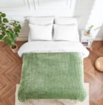 Luxury Ribbed Fleece Throw - Green
