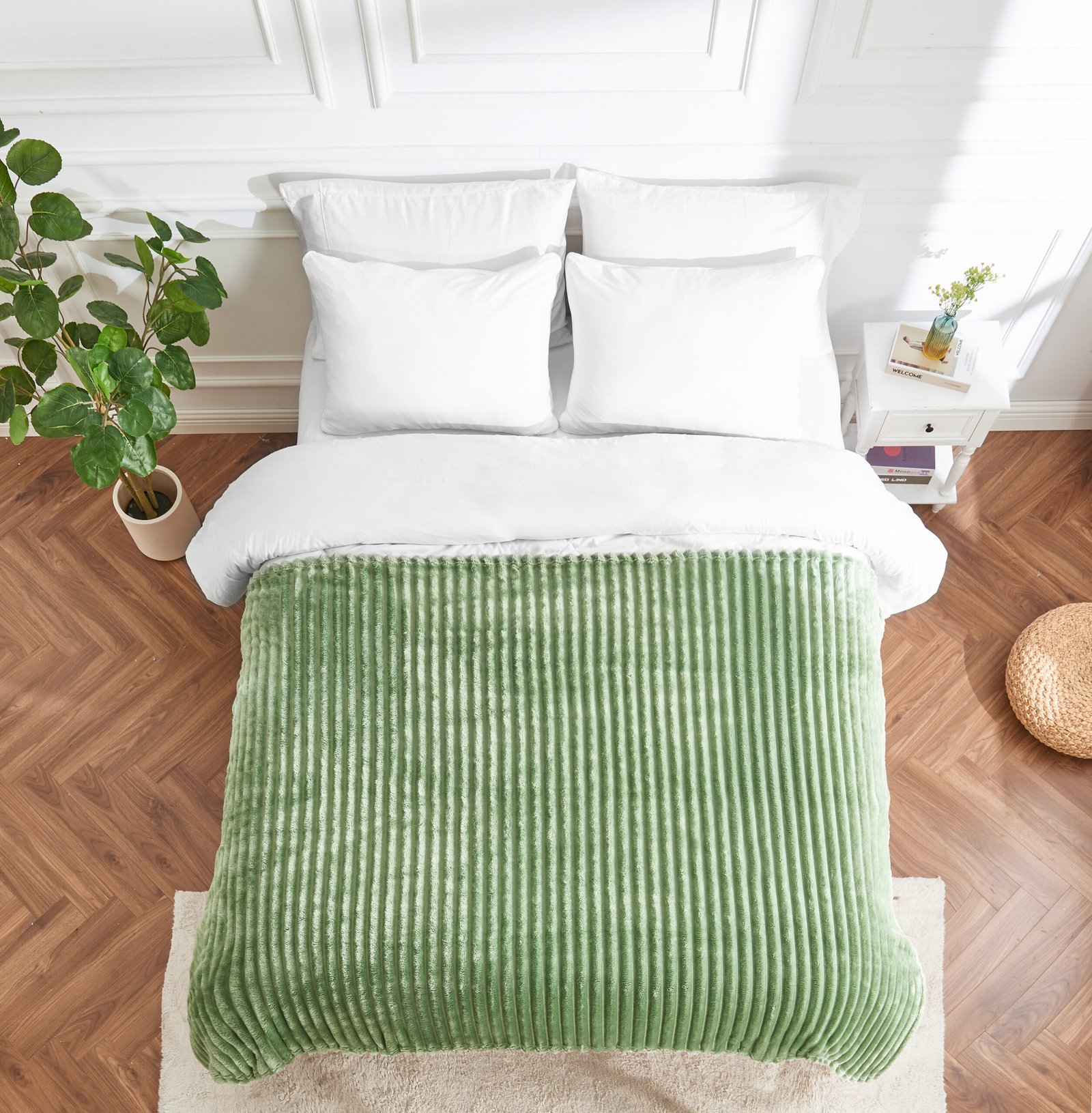 civilArt Luxury Ribbed Fleece Throw - Green - Image 1