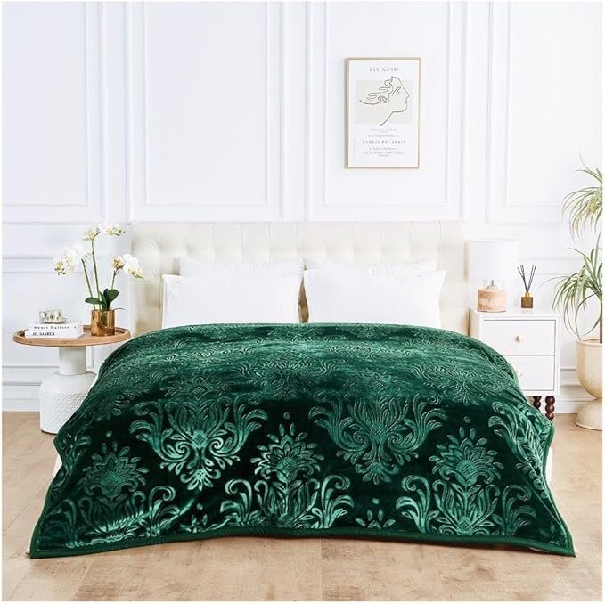 Deluxe Fleece Sherpa Cozy Blanket - Dark Green