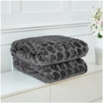 Blossom Heart Heavy Blanket 4kg - Charcoal - Image 5