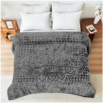Blossom Heart Heavy Blanket 4kg - Charcoal - Image 2