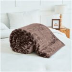 Blossom Heart Heavy Blanket 4kg - Coffee - Image 8
