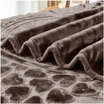 Blossom Heart Heavy Blanket 4kg - Coffee - Image 7