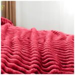 Luxury Ribbed Fleece Throw - Red