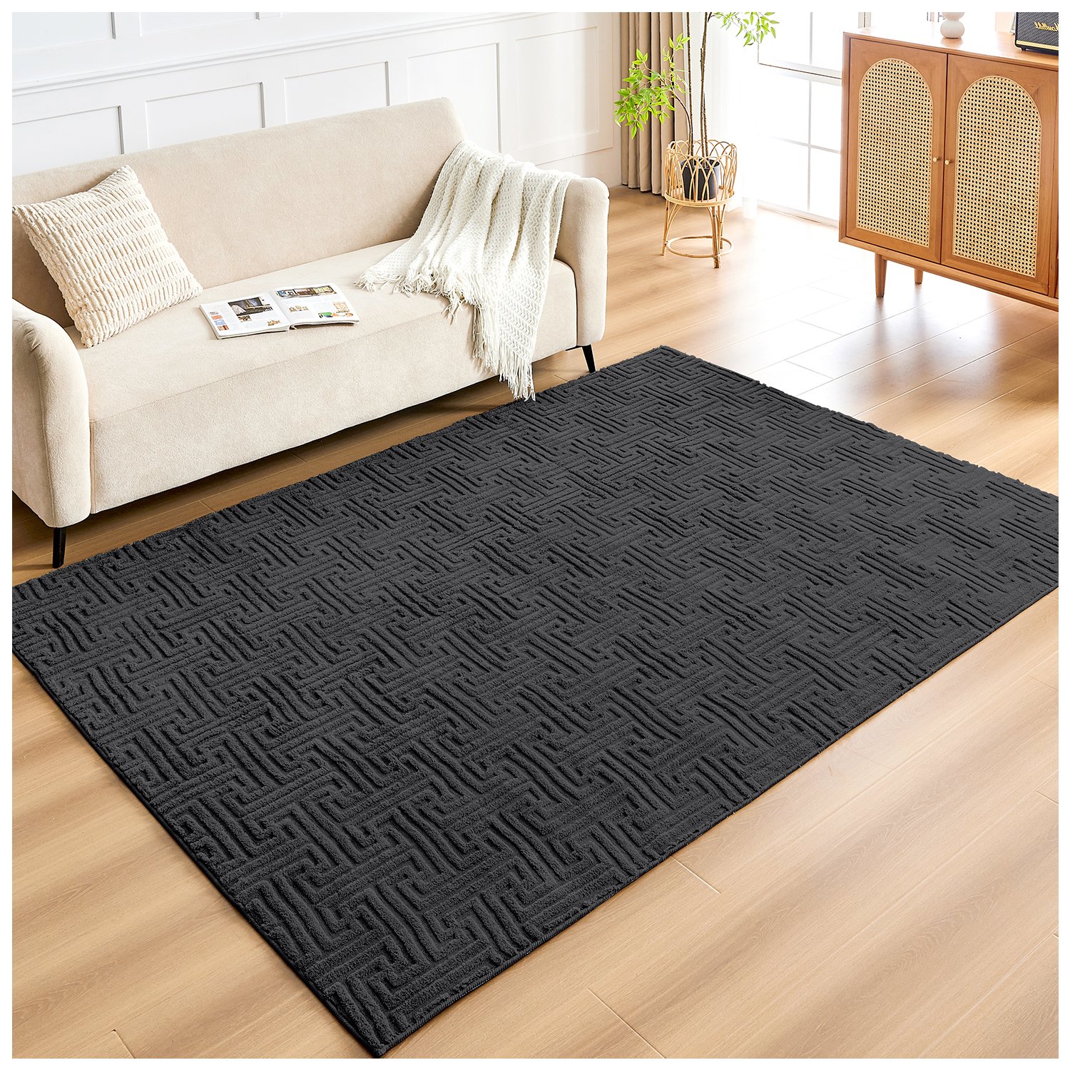 civilArt Elegant Geometric Greek Key Area Rug - Black