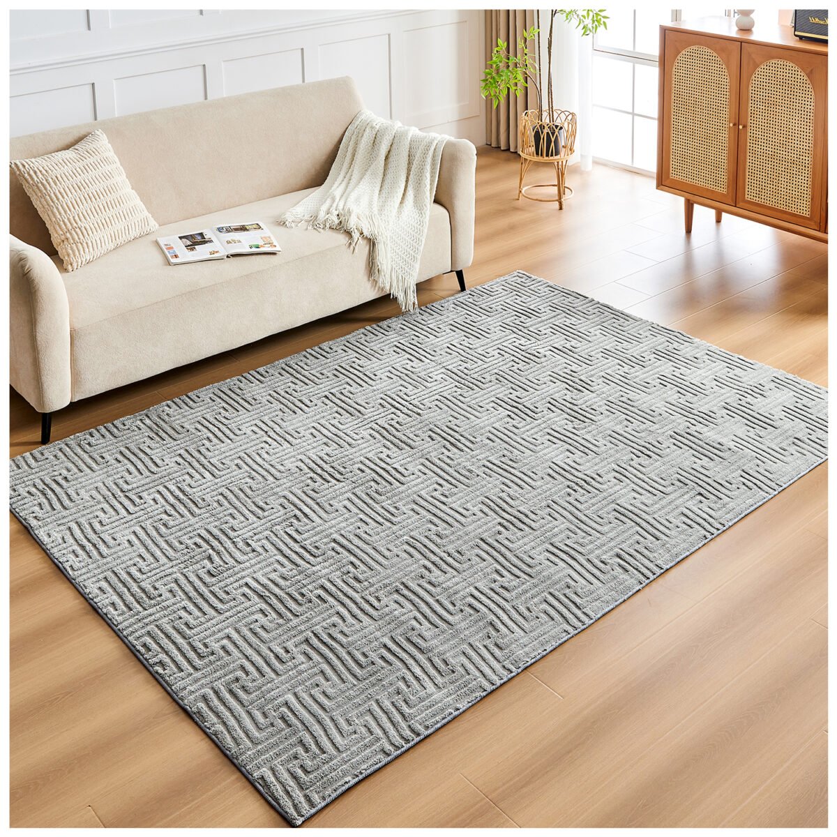 Elegant Geometric Greek Key Area Rug - Grey