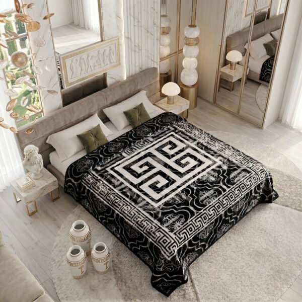 3KG Ultra Warm Reversible Comfort Blanket - Black