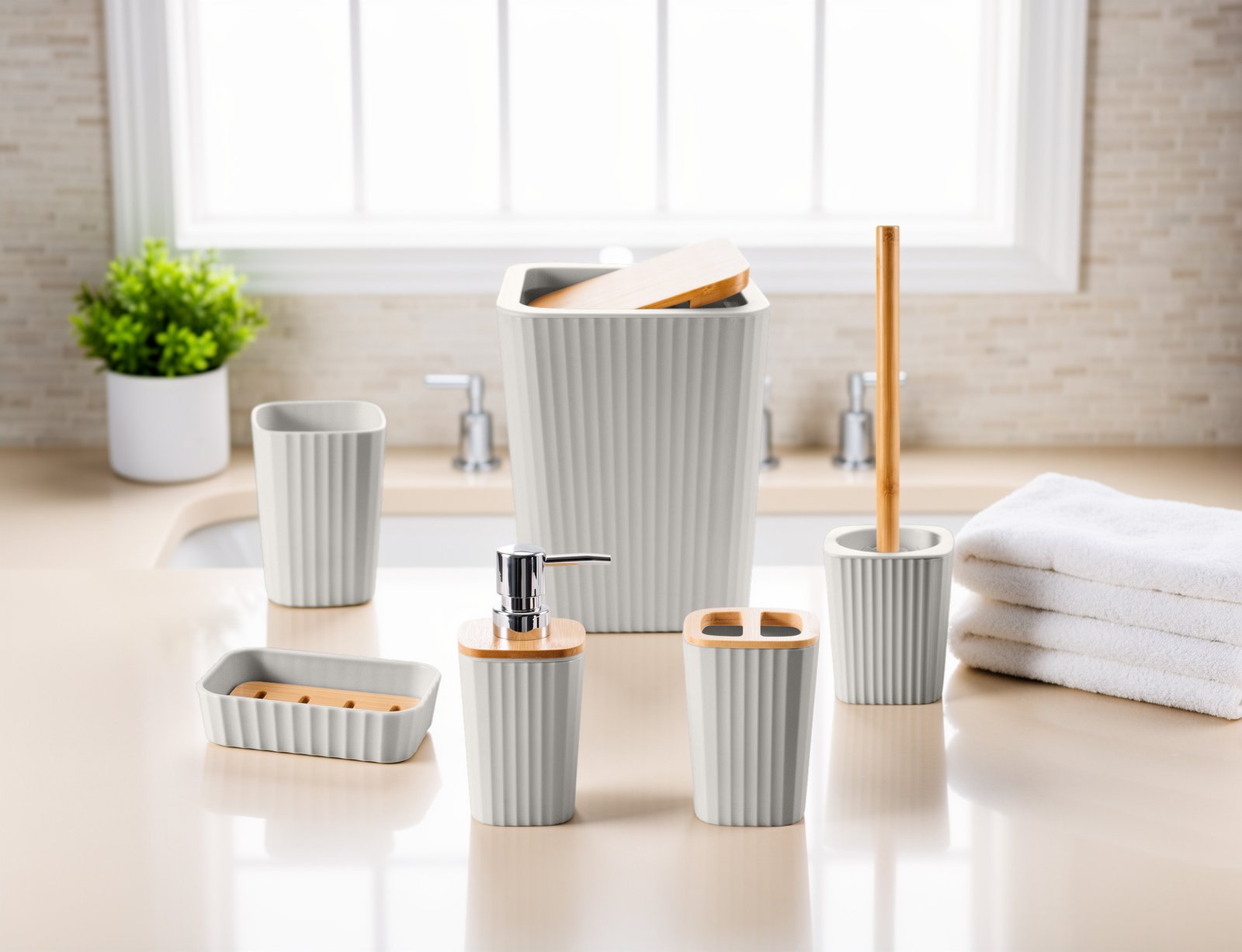 1 Premium Isla 12 Piece Bathroom Set – Silver