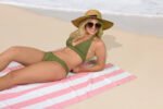 1 Pack Premium Cabana Resort Beach Towel - Baby Pink