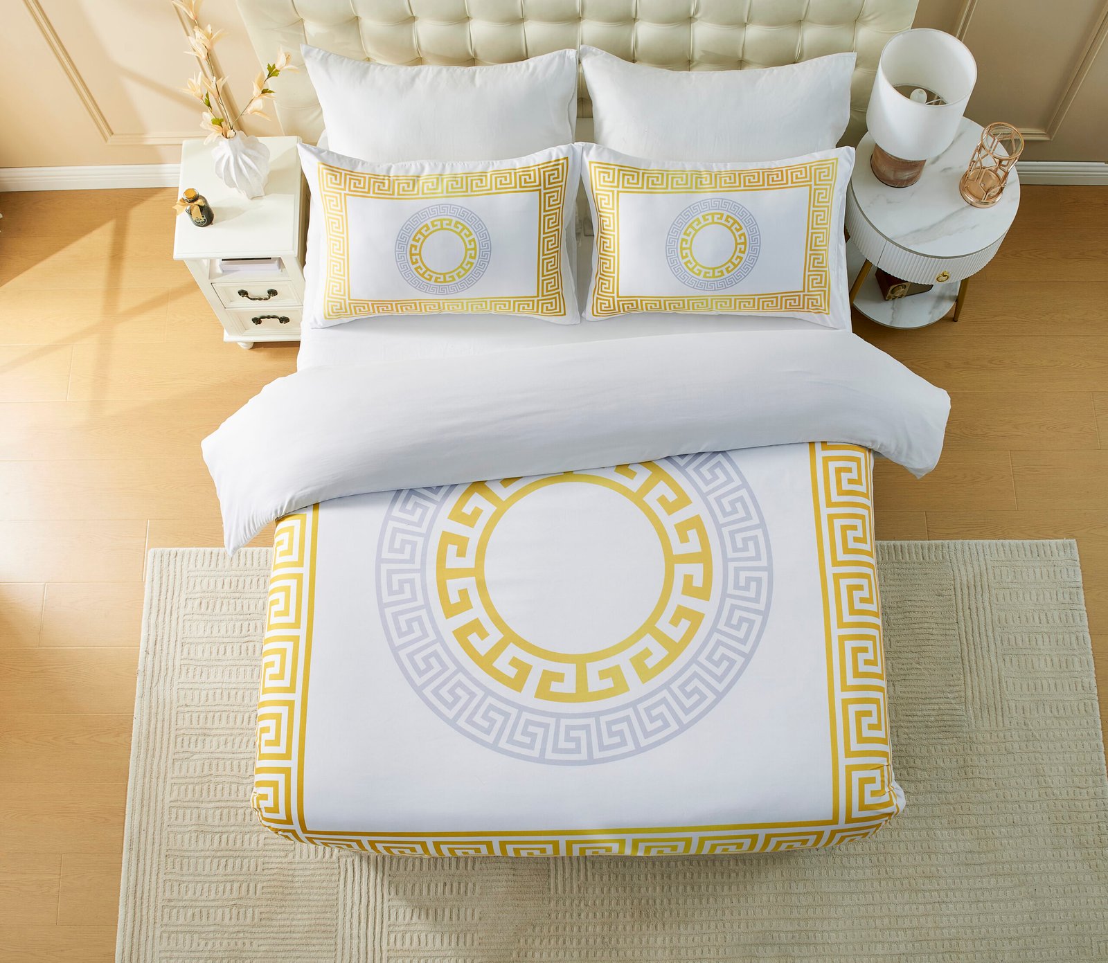 6.2102804 Premium Microfibre Geometric Duvet Cover Set - White