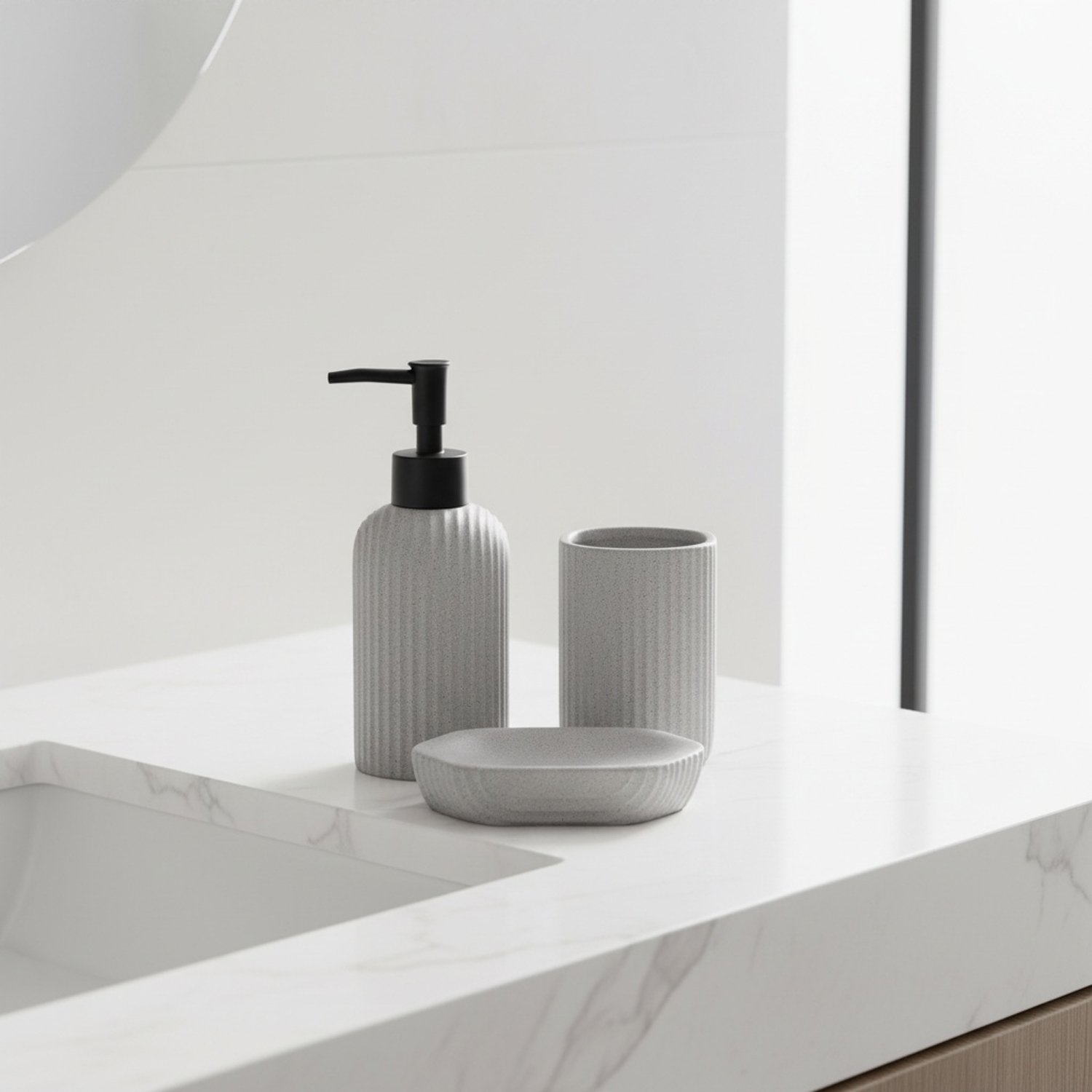 Silver (1) Premium Flynn 3 Piece Bathroom Set - Silver