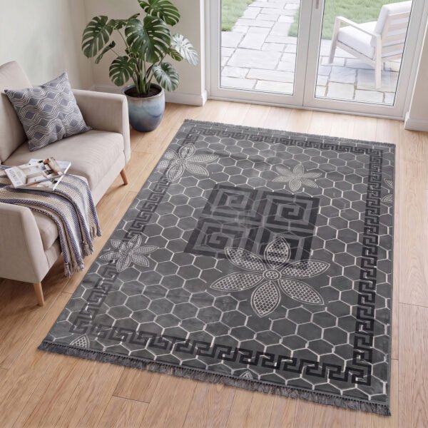 Luxury Greek Pattern Faux Fur Rug – Charcoal