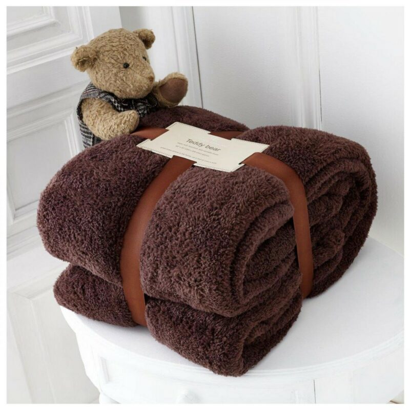 31084105 teddy collection throw 150x200 choco 1 1