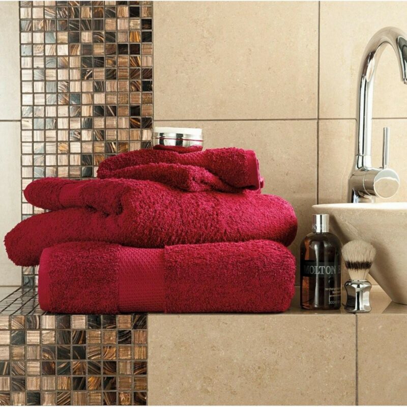 41044536 miami bath towel 70x125 wine red 1